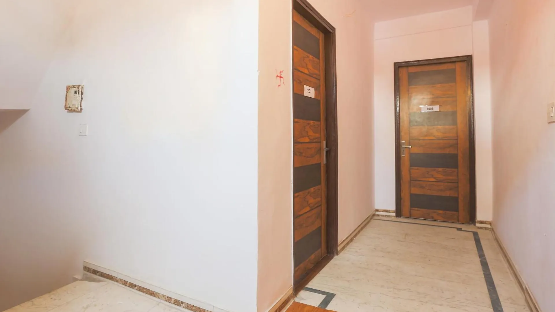 Hotel O Mykonos Guest House New Delhi